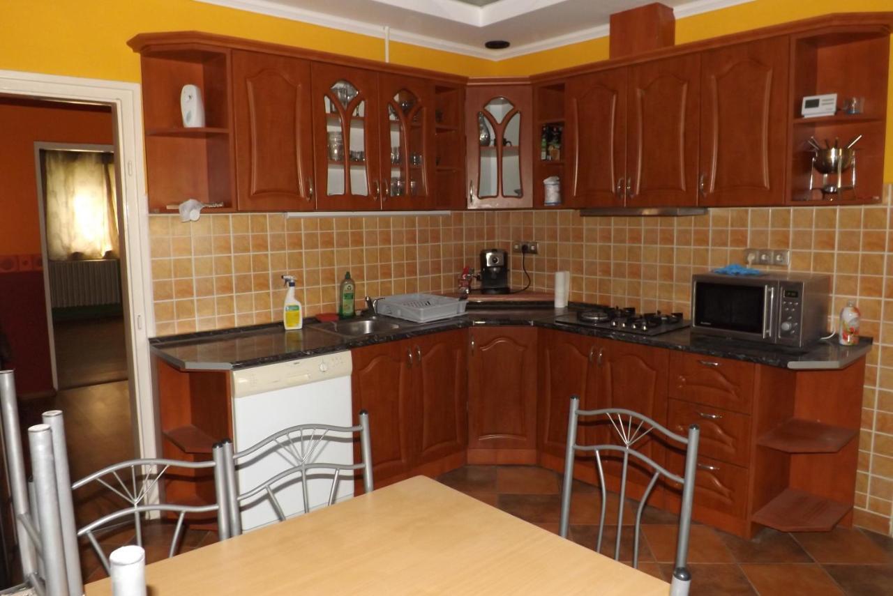 Napsugar Vendeghaz Apartment Keszthely Exterior photo